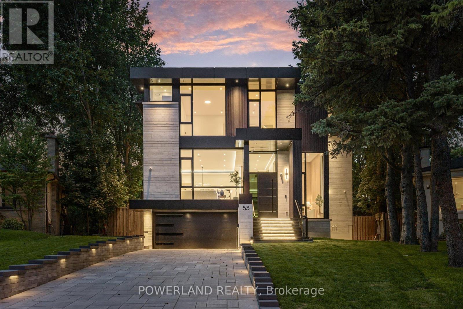 53 Whittaker Cres, Toronto, ON M2K 1K9
