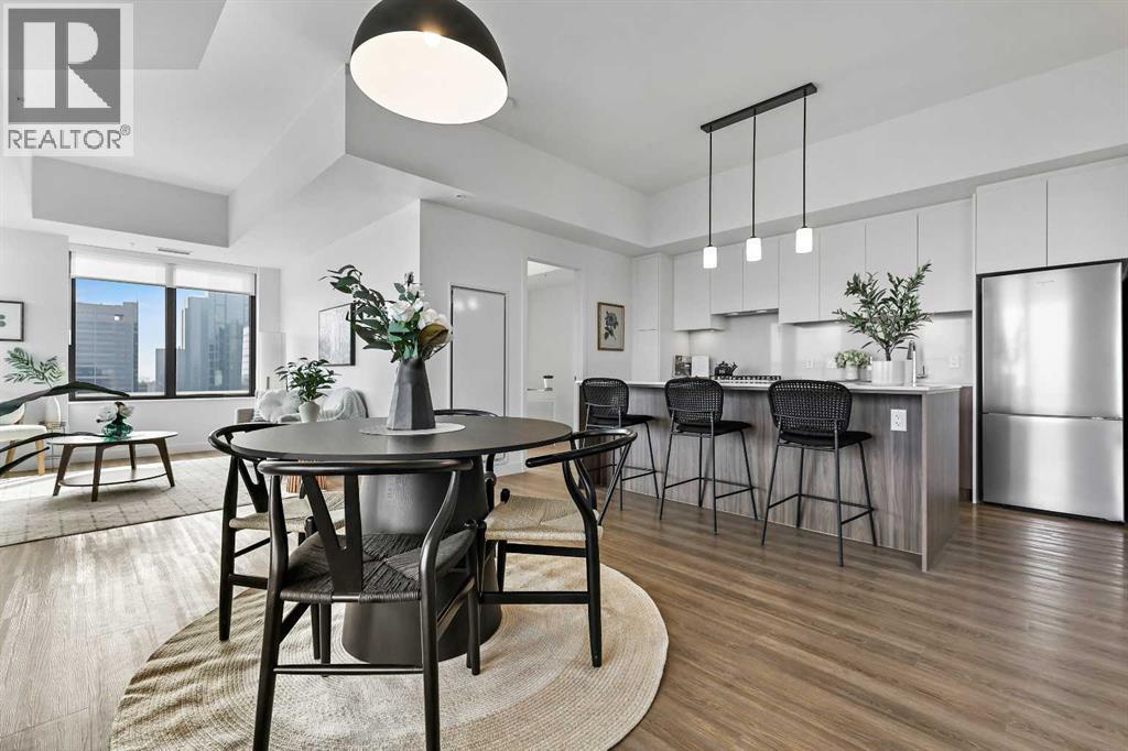 730 2 Avenue Sw Unit 1701, Calgary, AB T2P 1R8