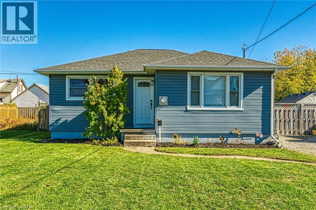 62 Knoll St, Port Colborne, ON L3K 5A6