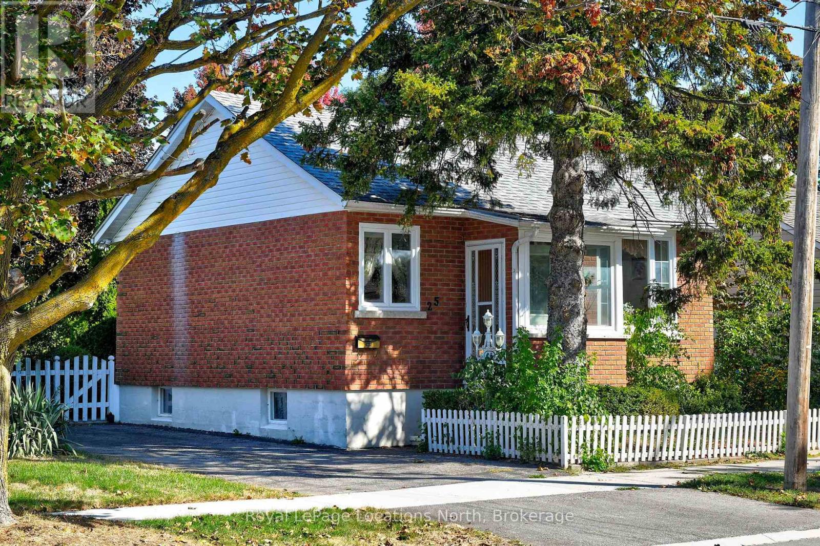 25 Ninth St, Collingwood, ON L9Y 2E9