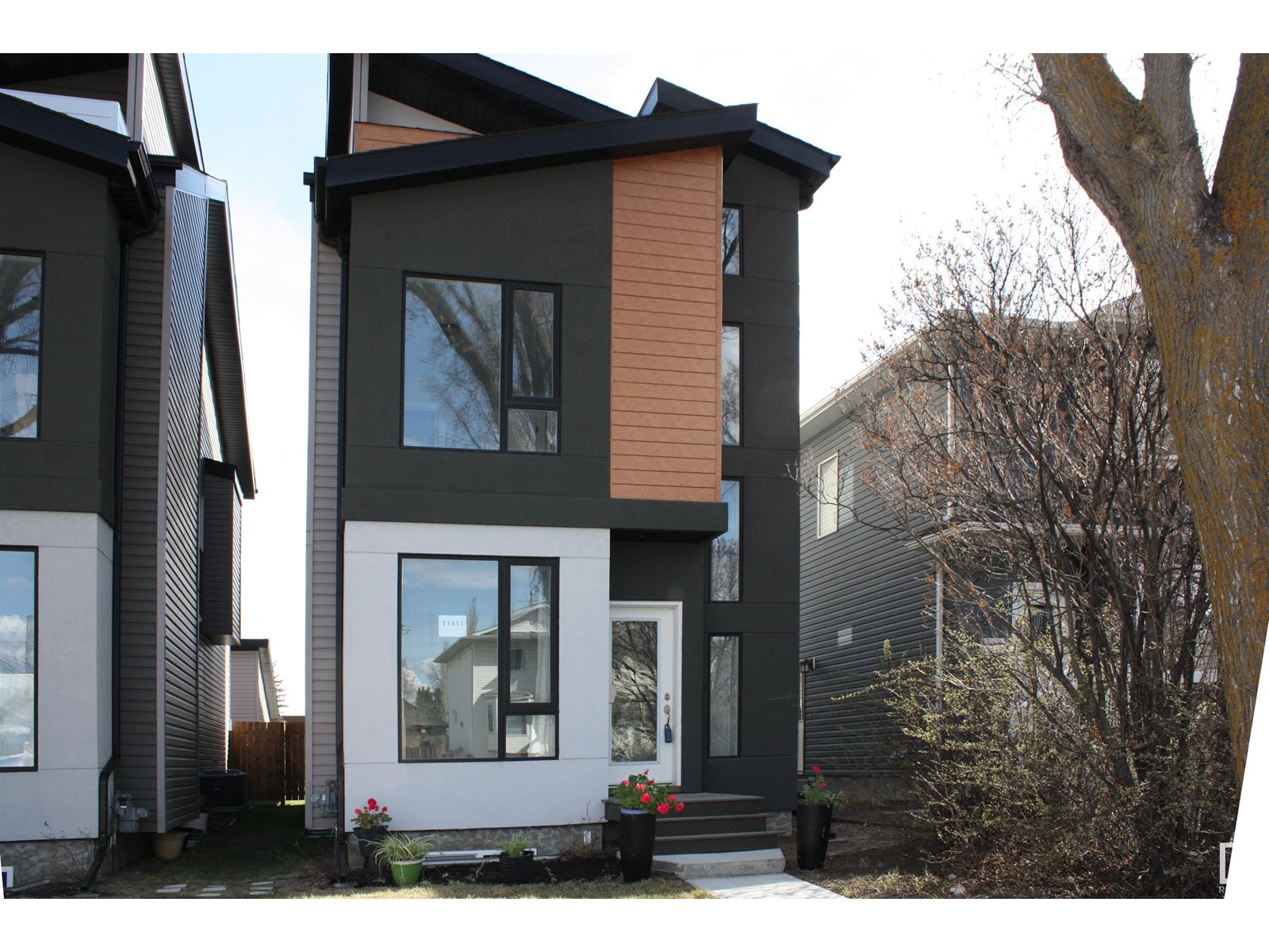 76 Av Nw Unit 11411, Edmonton, AB T6G 0K5