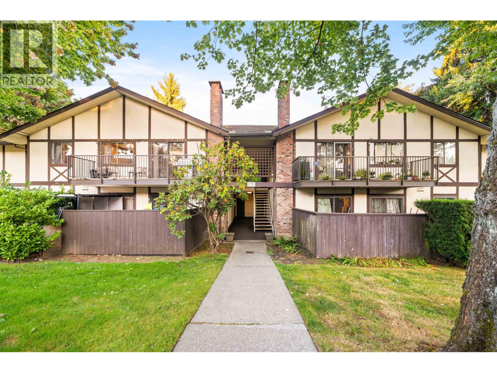 8985 Horne St, Burnaby, BC V3N 4J8