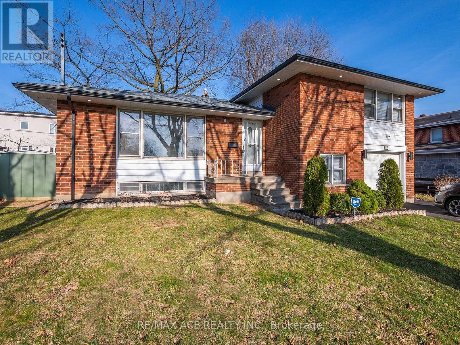 1771 Pharmacy Ave, Toronto, ON M1T 1H4