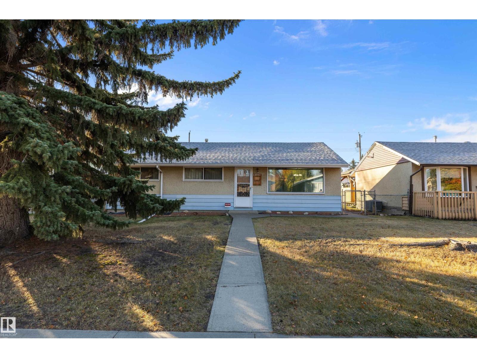 133 Av Nw Unit 13711, Edmonton, AB T5L 3T3