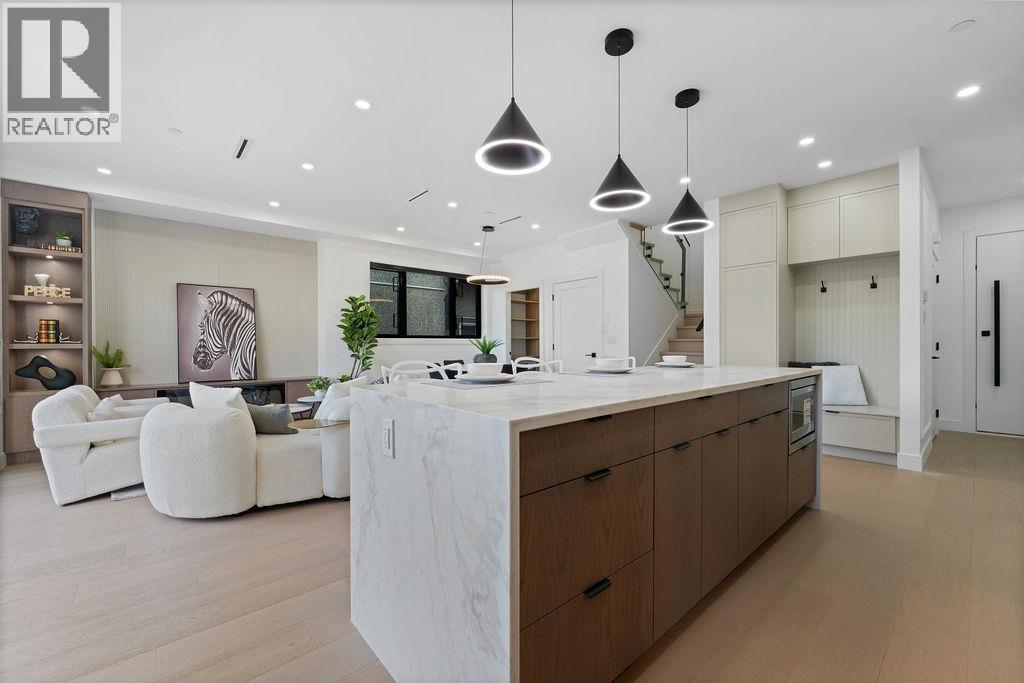 2282 E 8th Avenue Unit 3, Vancouver, BC V5N 1V5