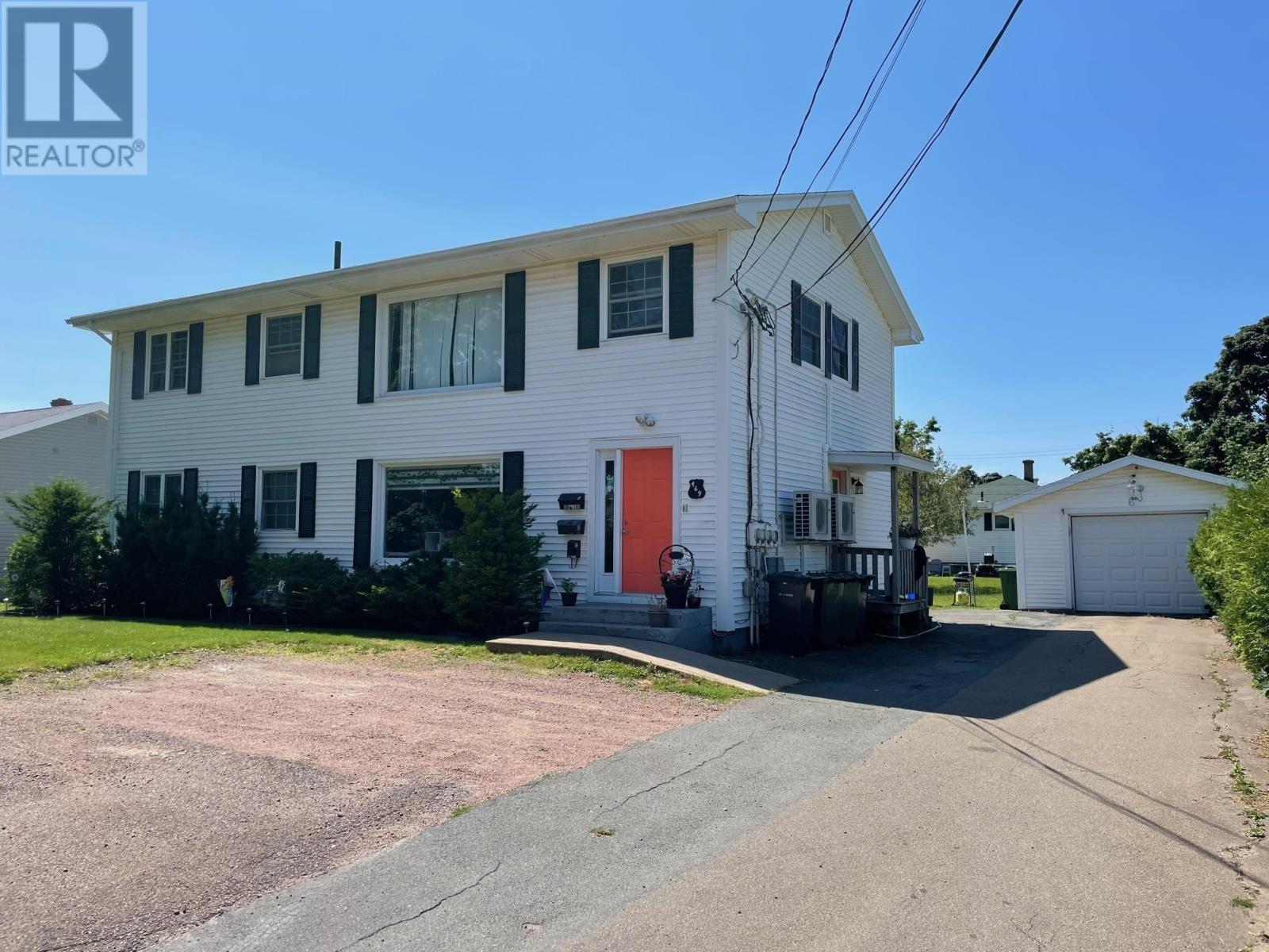 469 Queen St, Charlottetown, PE C1A 4G6