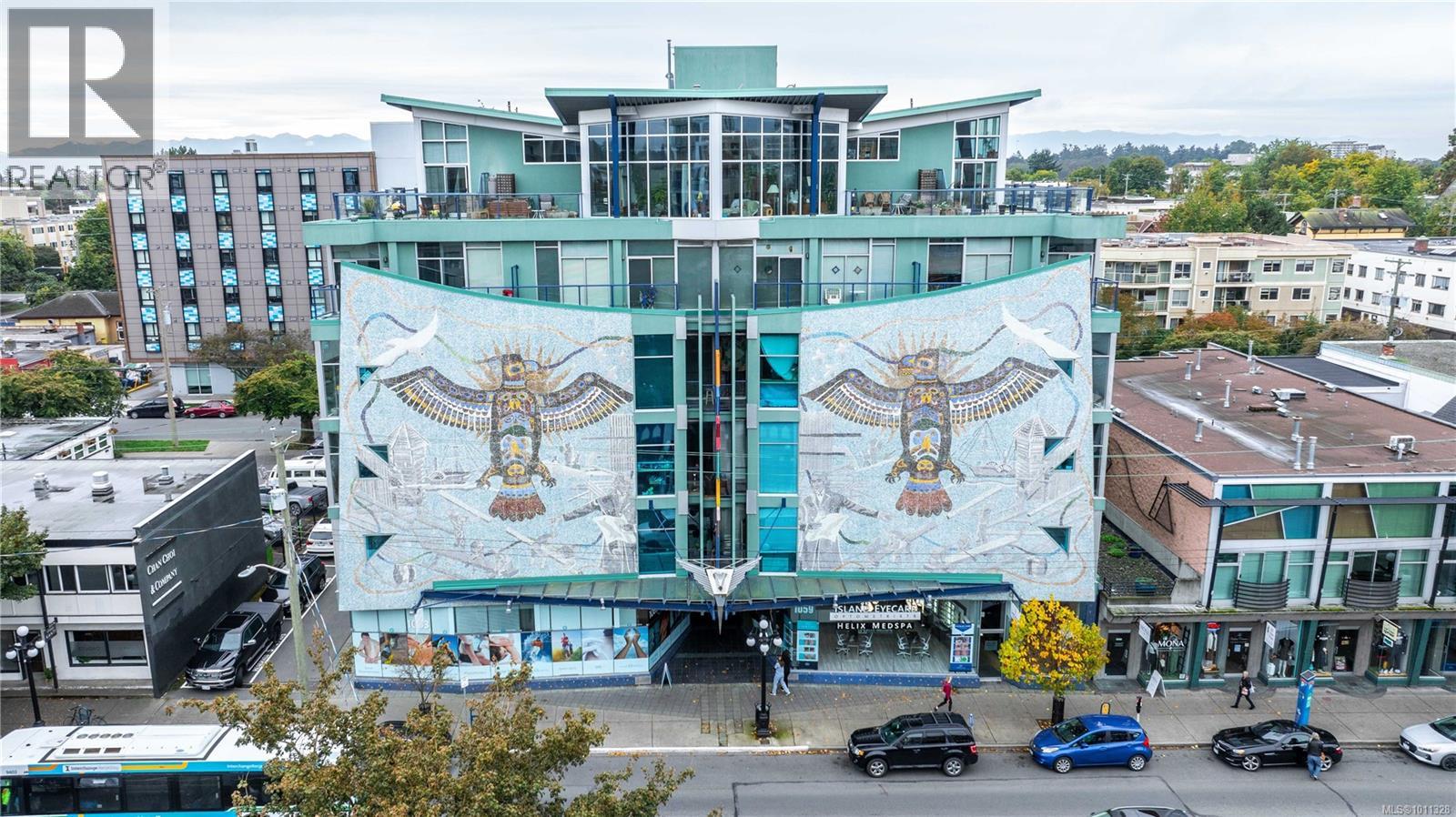 1061 Fort St Unit 512 St, Victoria, BC V8V 3K9