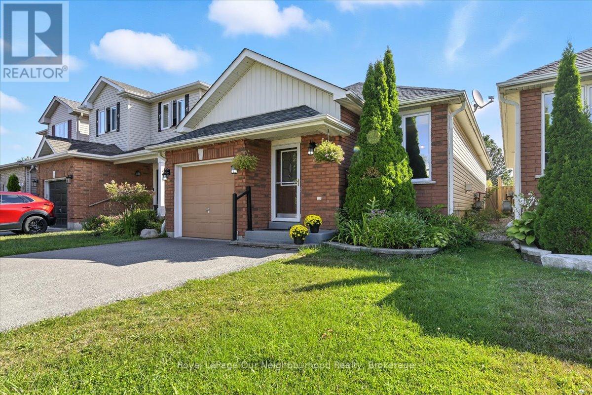 67 Harmer Dr, Clarington, ON L1B 1P7