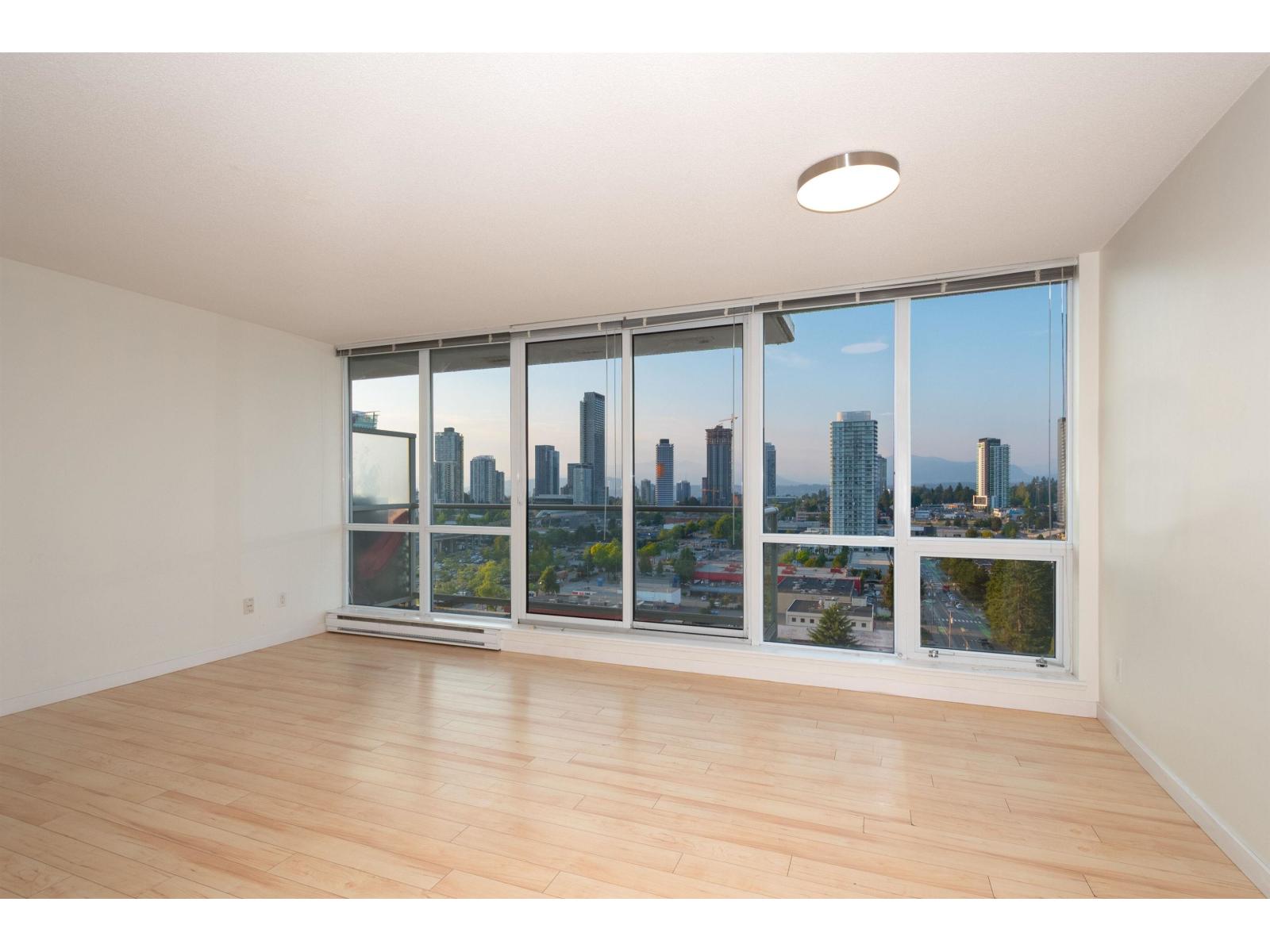 13688 100 Avenue Unit 1606, Surrey, BC V3T 0G5