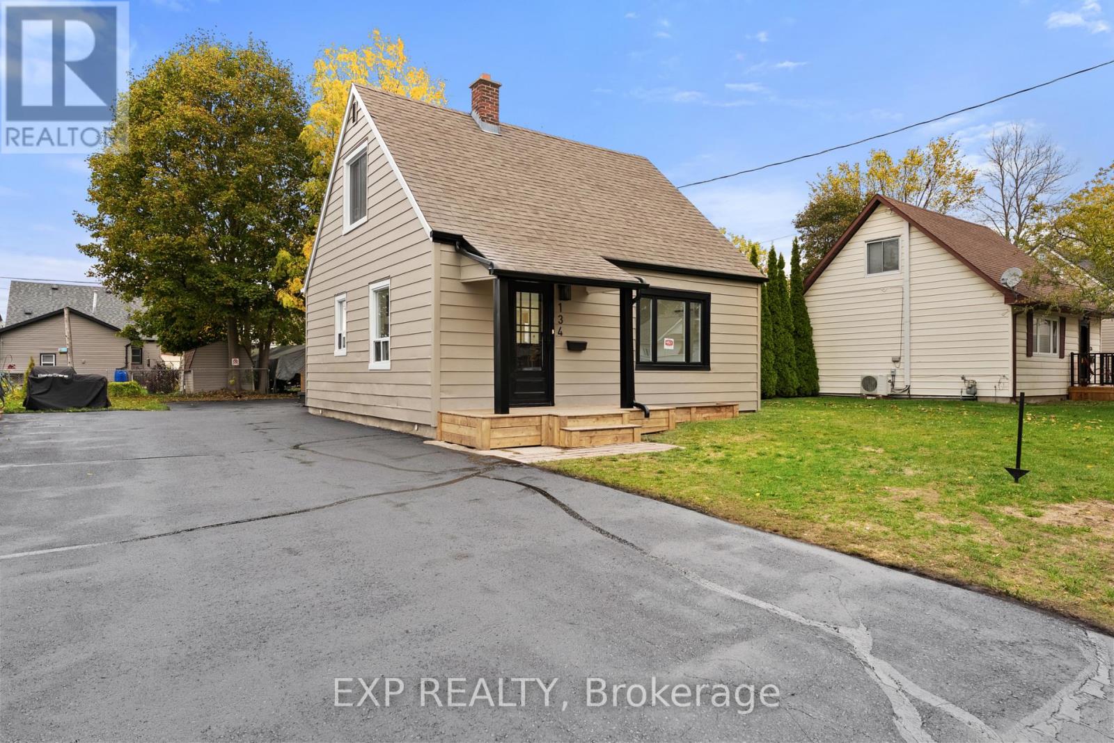 134 Byron St, Quinte West, ON K8V 2Y5
