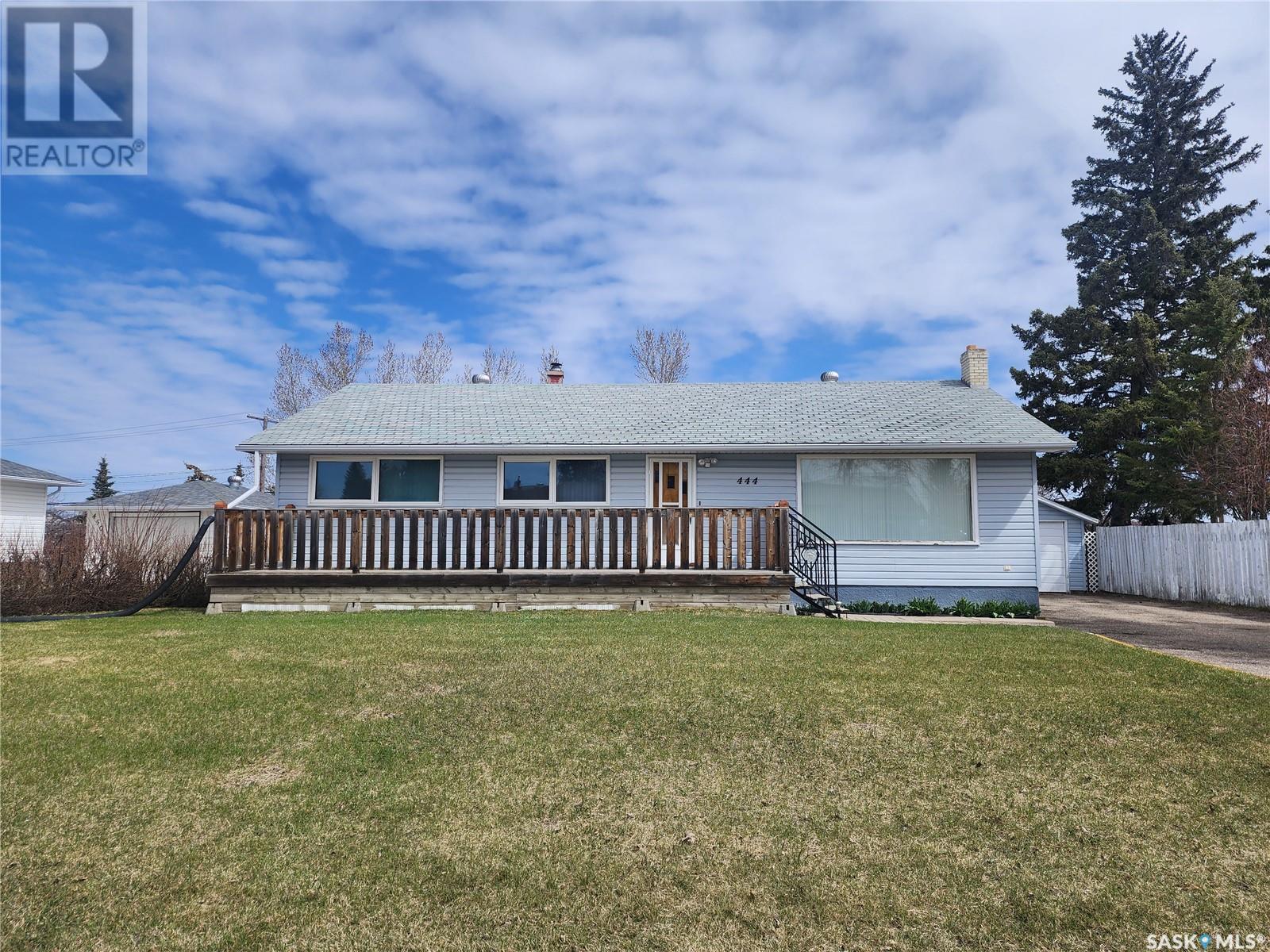 444 10 Avenue West, Melville, SK S0A 2P0