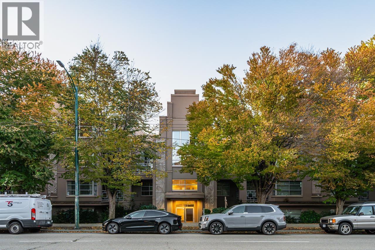 3083 W 4th Avenue Unit 403, Vancouver, BC V6K 1R5