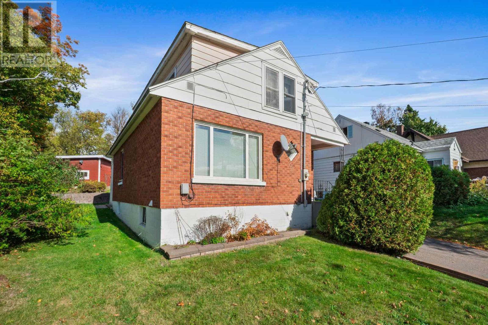 34 Elliott Rd, Sault Ste. Marie, ON P6C 2Z4