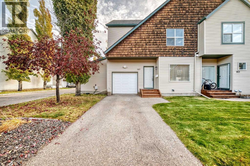 187 Bridlewood Vw SW, Calgary, AB T2Y 3X7