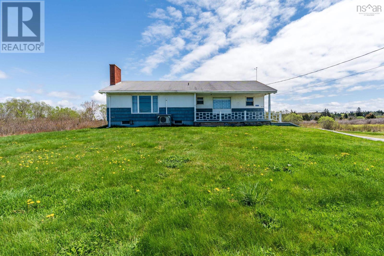 9490 Highway 1, Lower Saulnierville, NS B0W 2Z0
