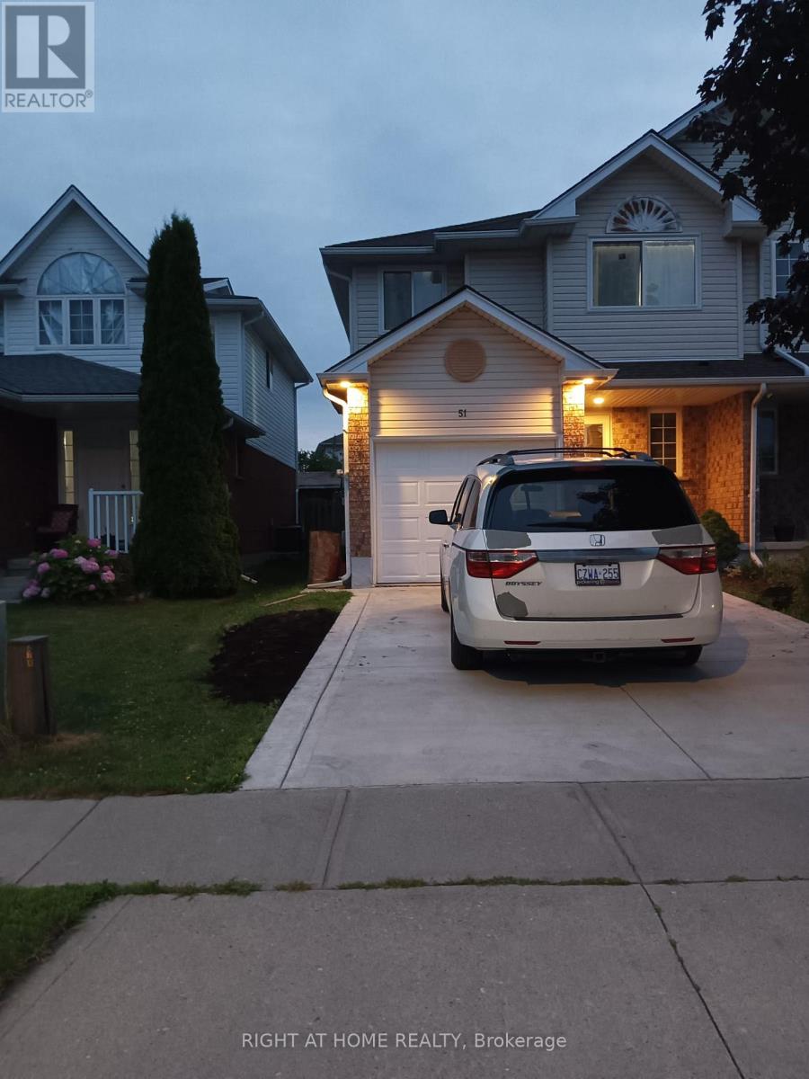 51 Hawkins Dr, Cambridge, ON N1T 1Z7