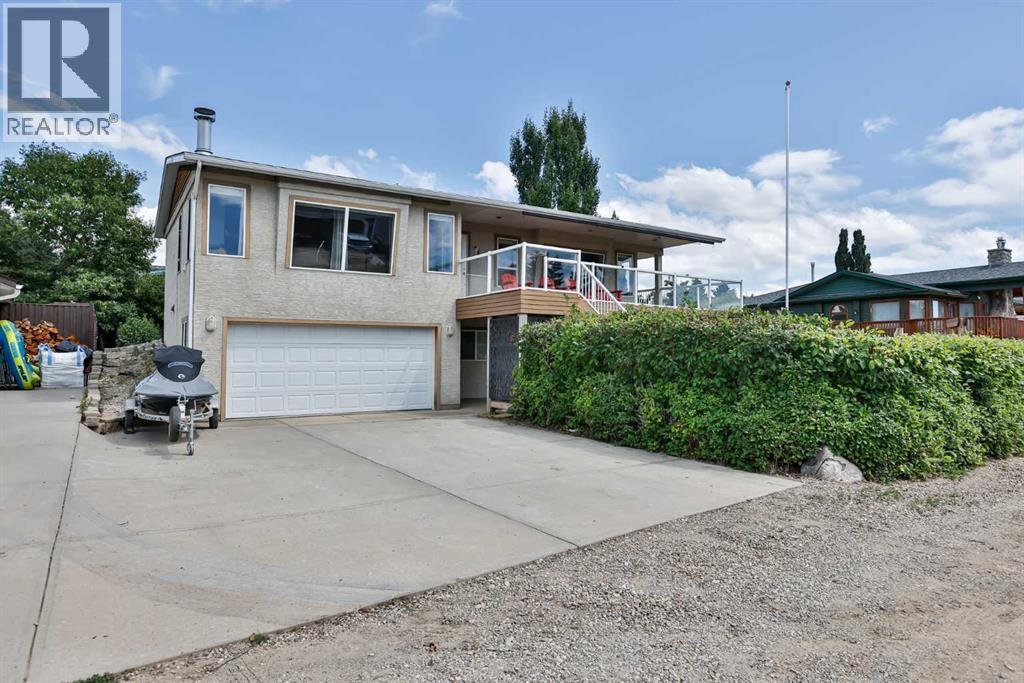 645 Lakeside Dr, Rural Vulcan County, AB T0L 2B0