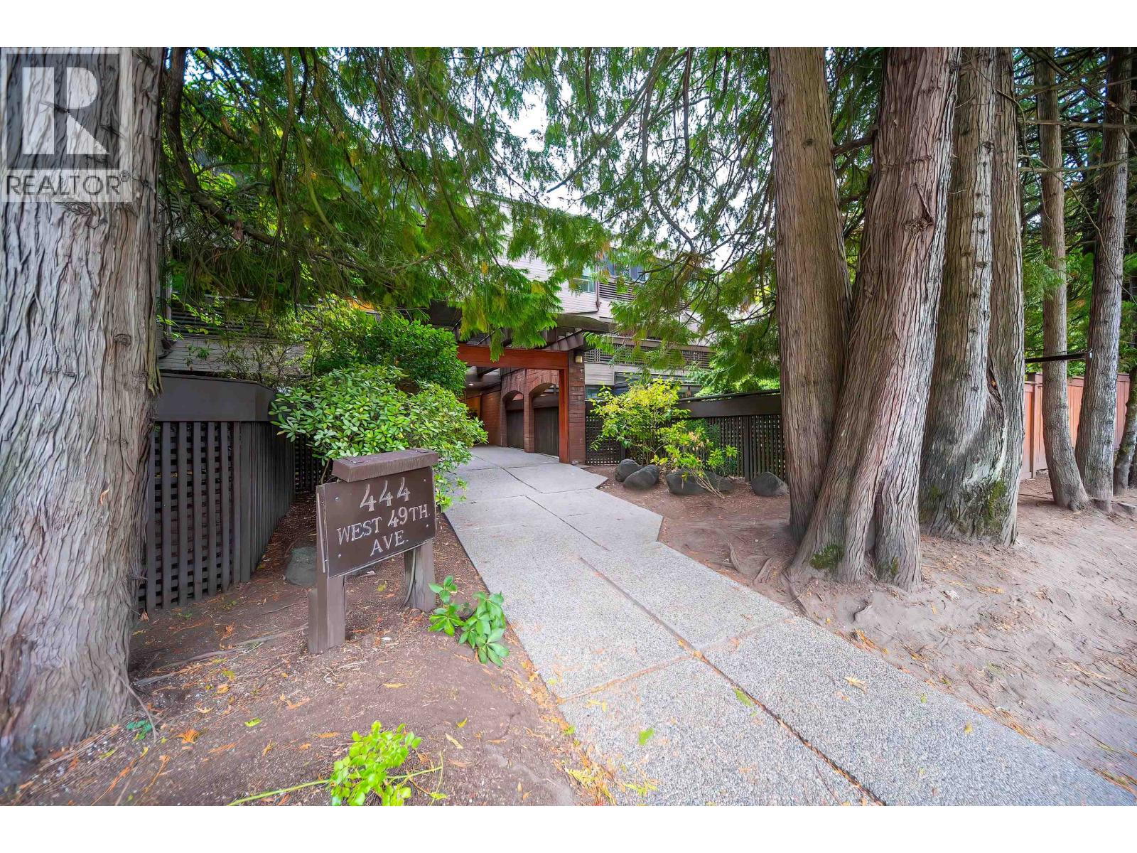 444 W 49th Avenue Unit 201, Vancouver, BC V5Y 3V4