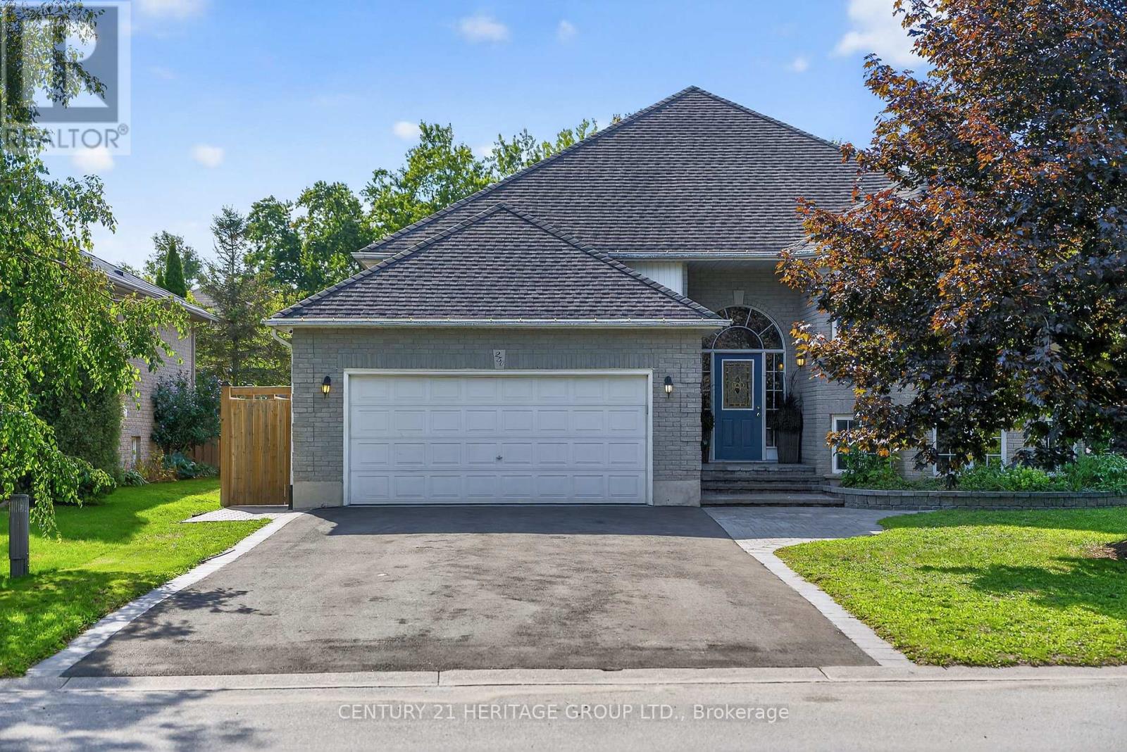 250 Kathleen Cres, Clearview, ON L0M 1S0