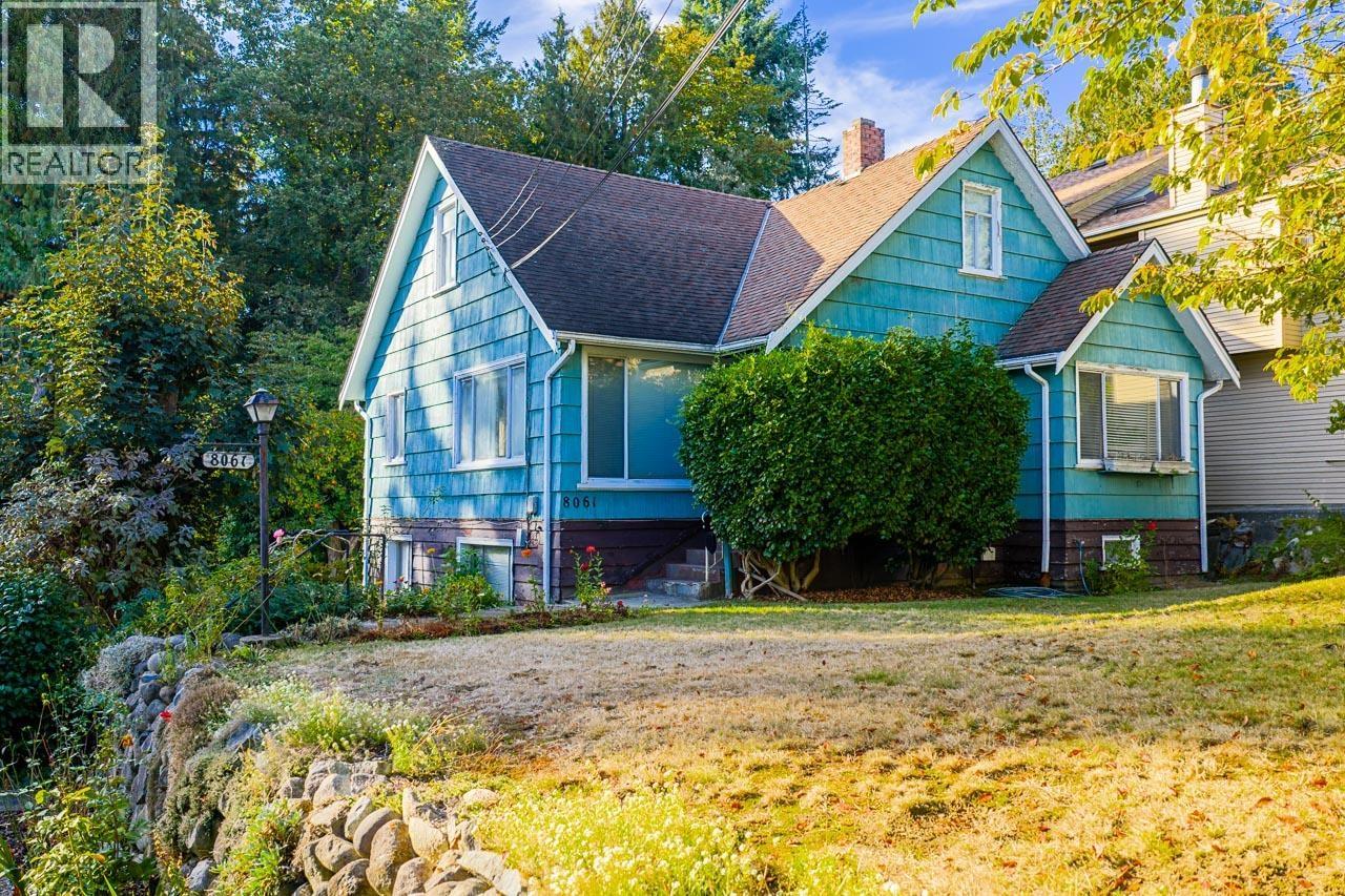 8061 Mcgregor Ave, Burnaby, BC V5J 4H7