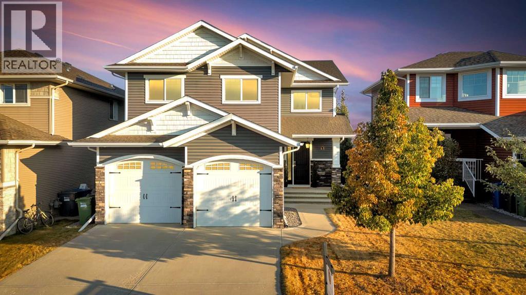 60 Thompson Cres, Red Deer, AB T4P 0N8