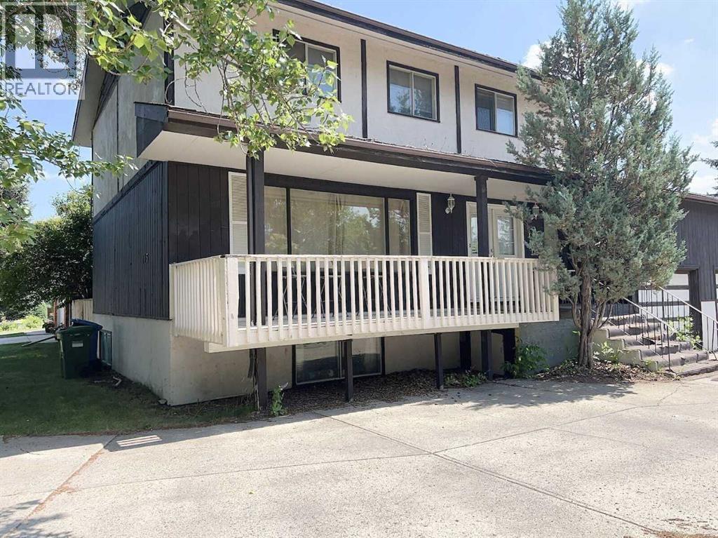 105 Valhalla Cres NW, Calgary, AB T3A 1Z7