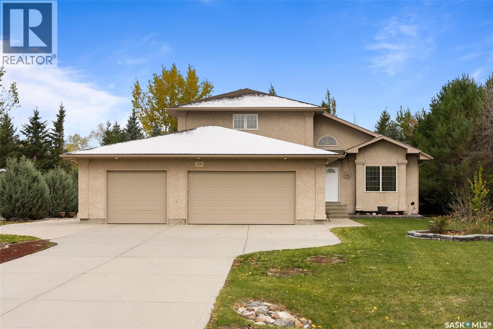 19 Lott Rd, White City, SK S4L 5B1