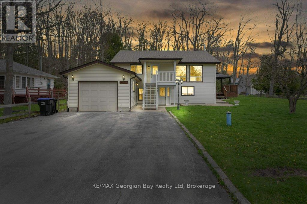 67 Roc Rd, Tiny, ON L0L 2J0