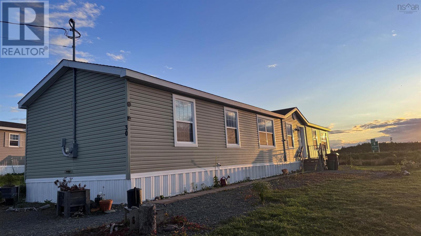 30 Red Maple Dr, Lower South River, NS B2G 0J5