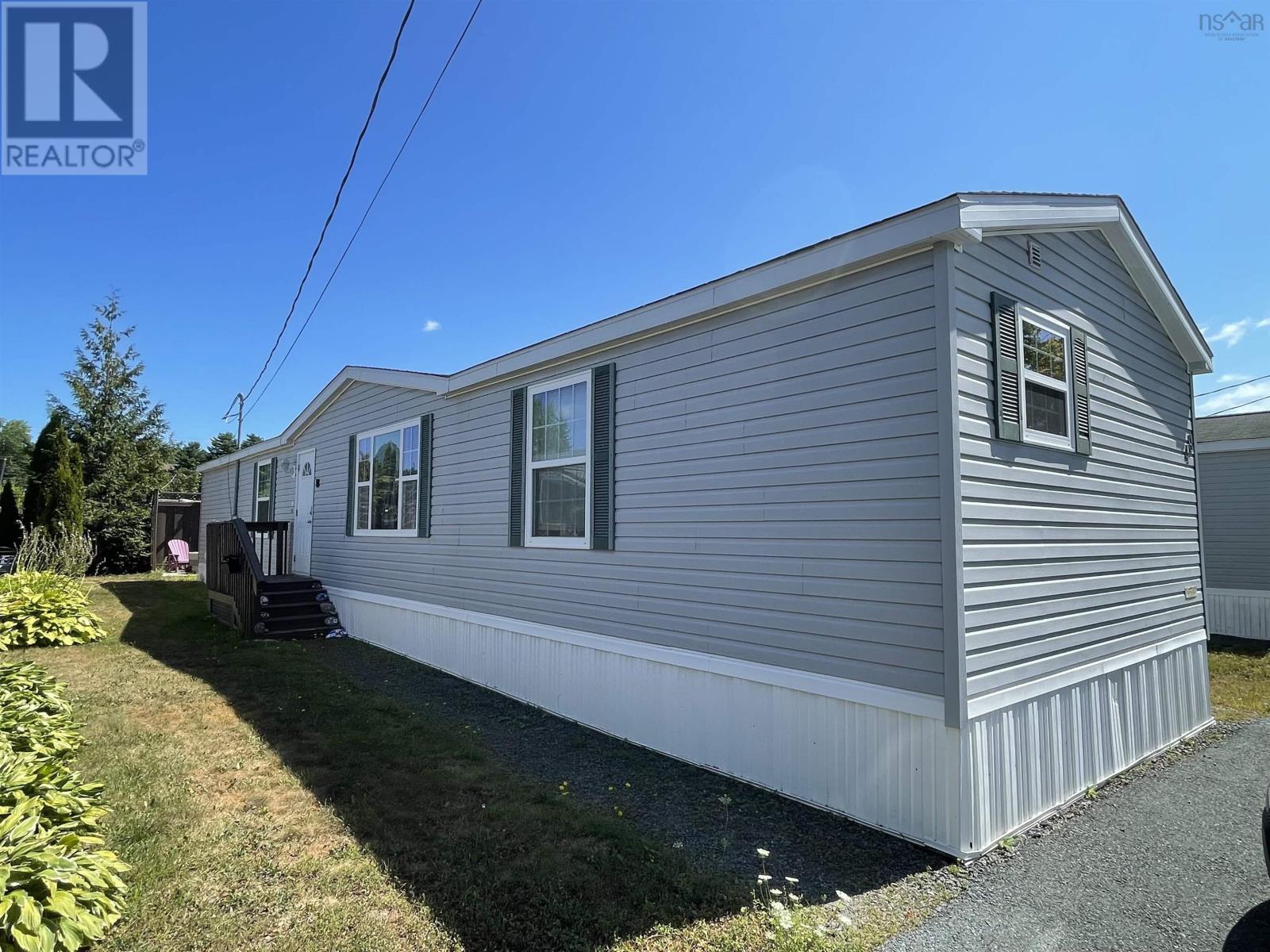 49 Sherbrooke Ave, Bridgewater, NS B4V 4E8