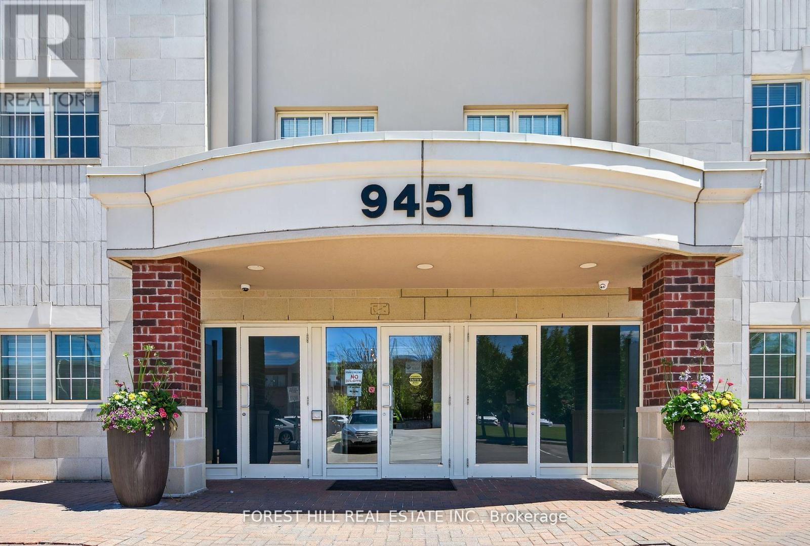 308 9451 Jane St, Vaughan, ON L6A 4H7