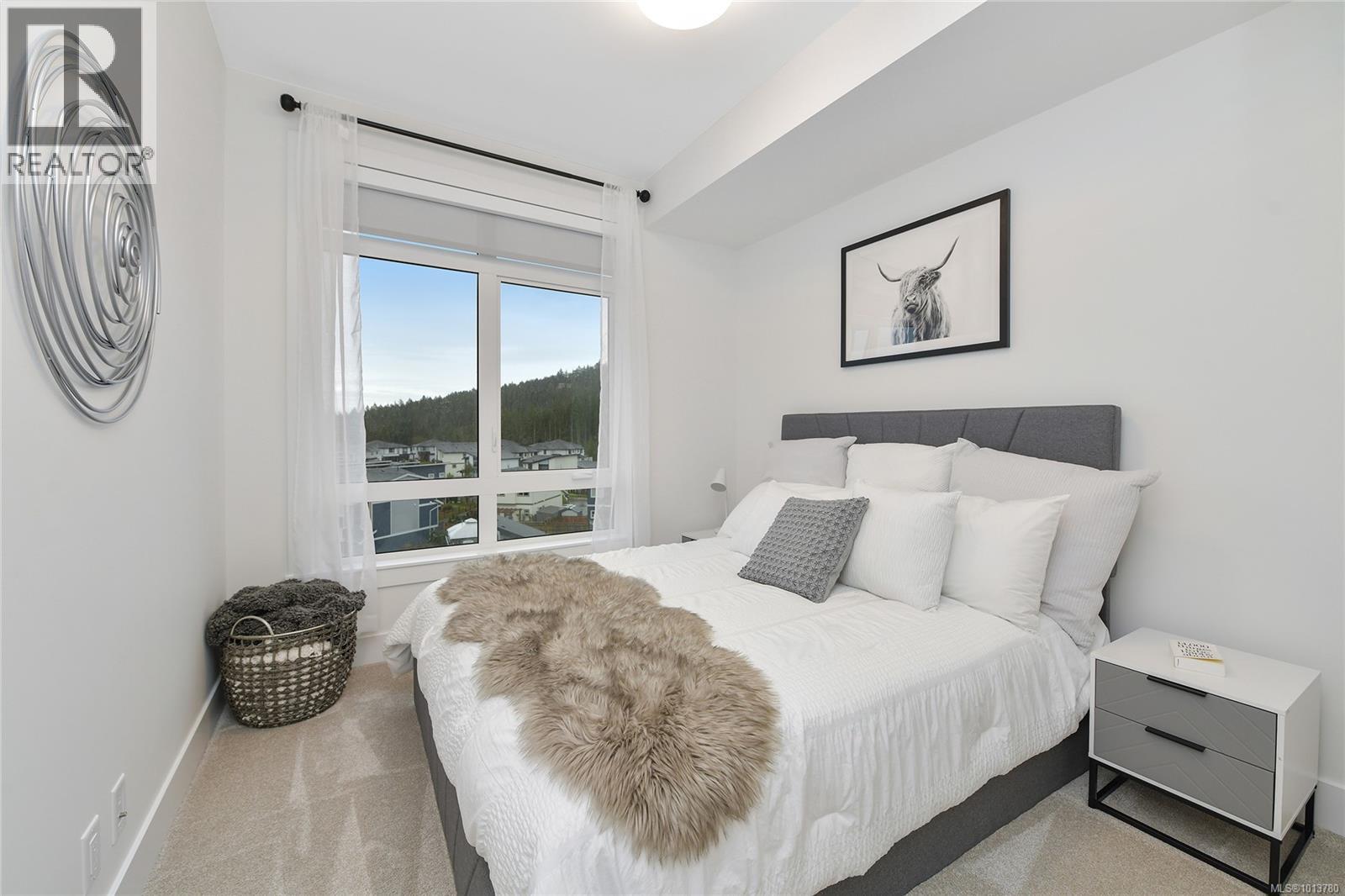 1114 Samar Cres Unit 301 Cres, Langford, BC V9B 7C5