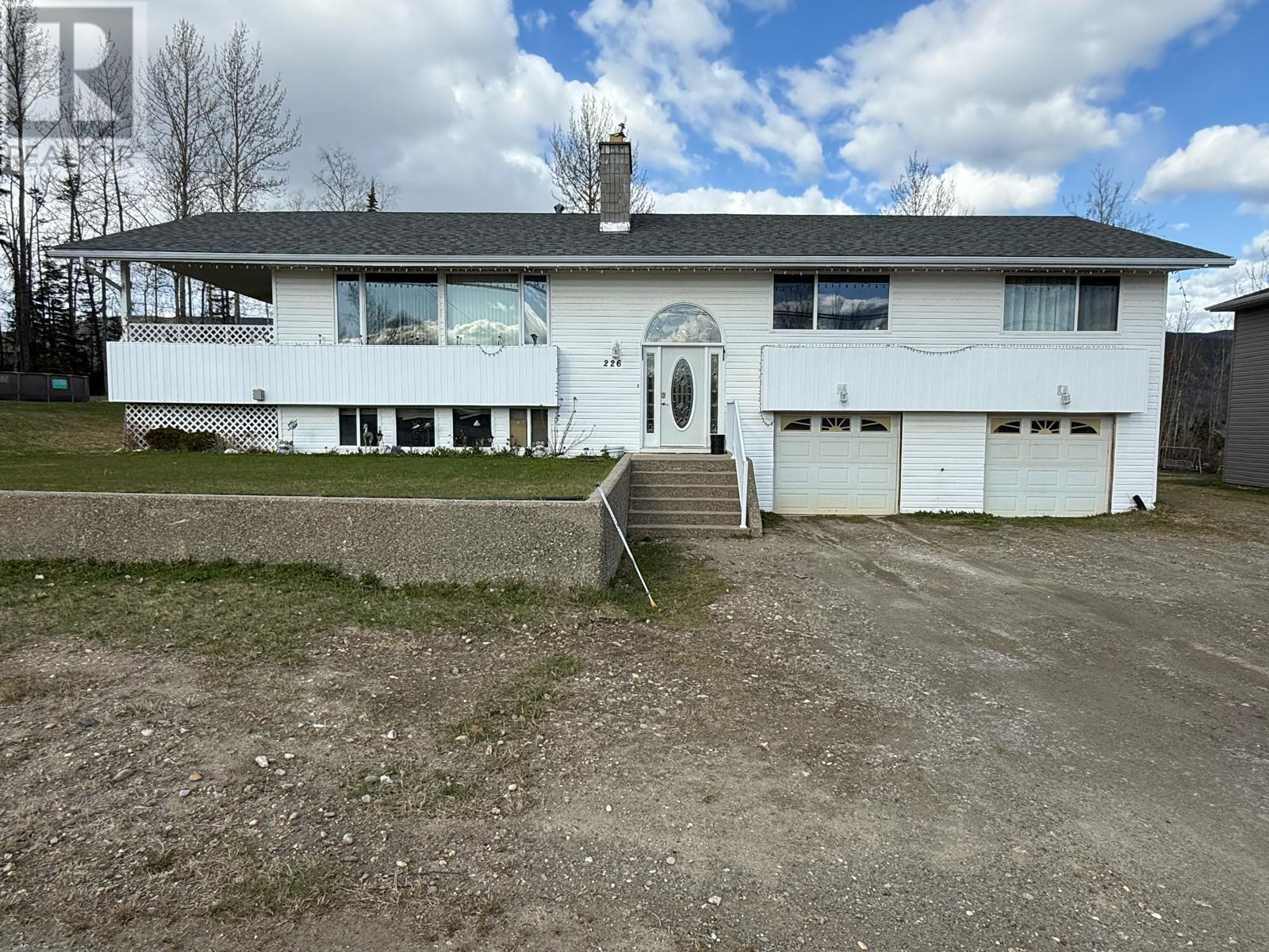 226 Centennial Dr, Mackenzie, BC V0J 2C0