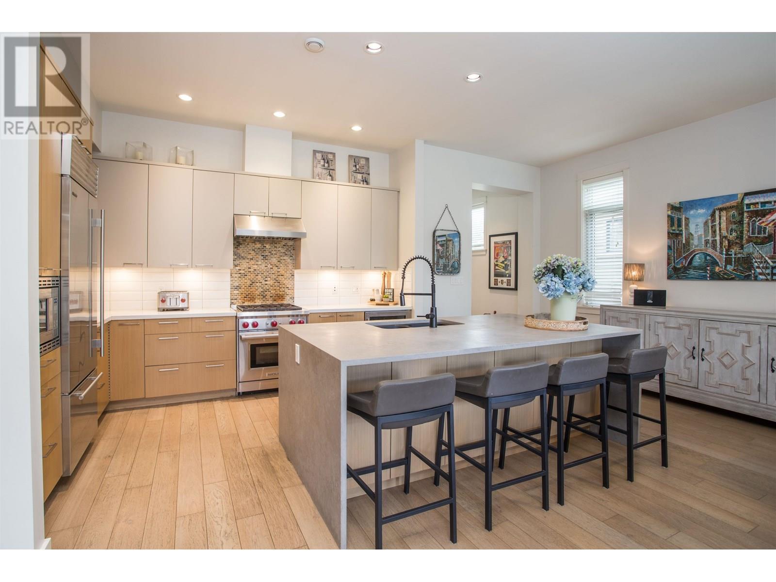 5009 Cedar Springs Dr, Tsawwassen, BC V4M 0A7