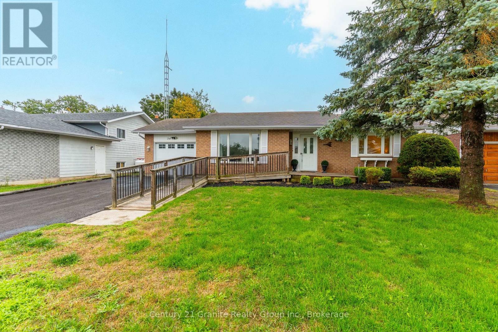 34 Cedartree Ln, Kawartha Lakes, ON K0M 1A0