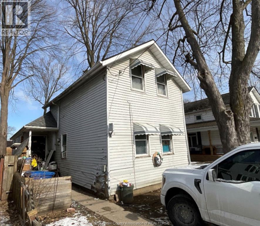 169 Park St, Chatham, ON N7M 3R7