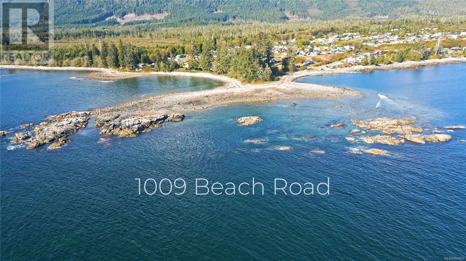 1009 Beach Rd, Ucluelet, BC V0R 3A0