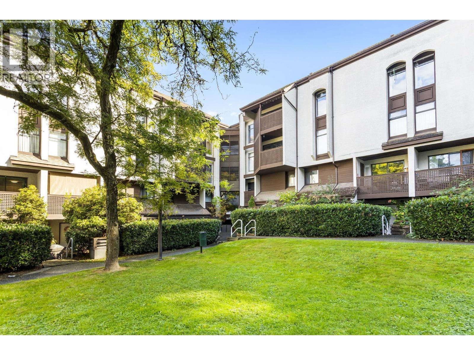 340 Ginger Drive Unit 6, New Westminster, BC V3L 5L7