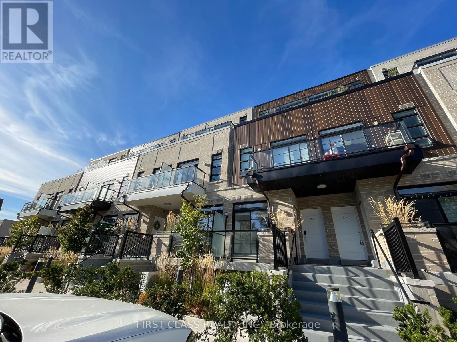 24 57 Finch Ave W, Toronto, ON M2N 0K9