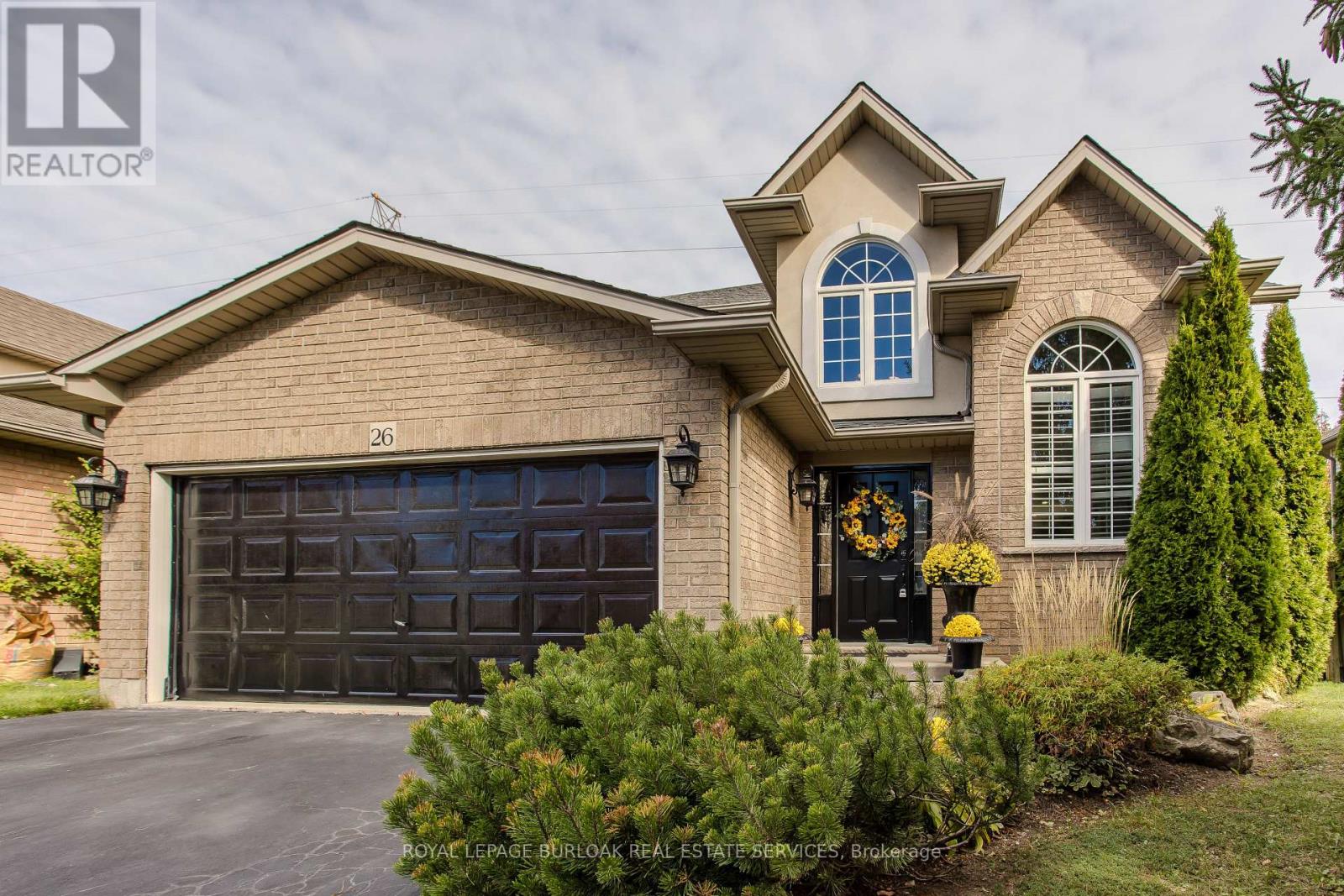 26 Grassyplain Dr, Hamilton, ON L0R 1W0
