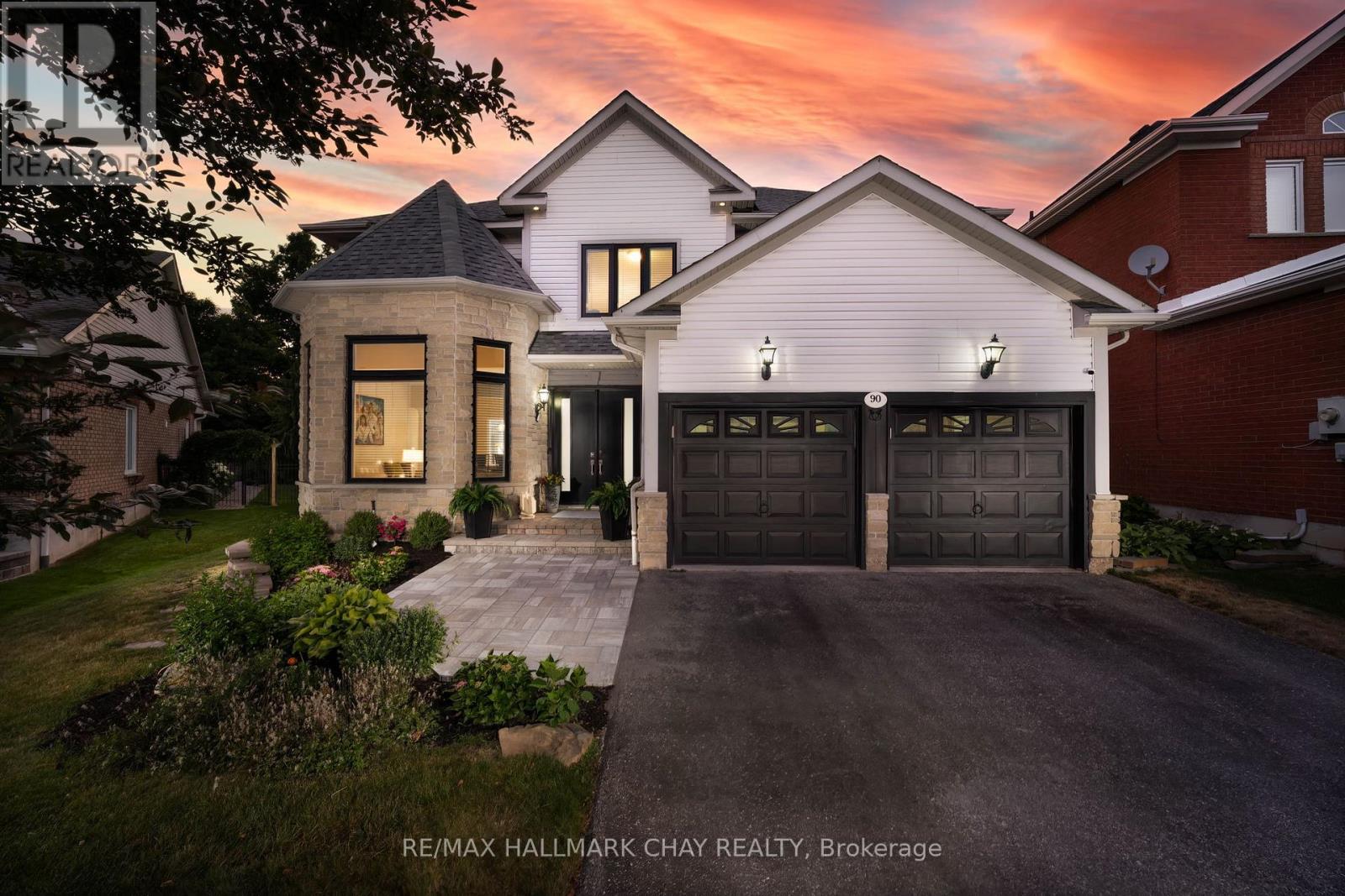 90 Birkhall Pl, Barrie, ON L4N 0K2