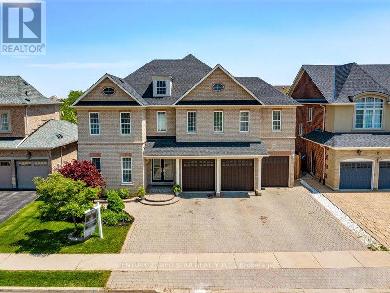 31 Eiffel Blvd, Brampton, ON L6P 1W3