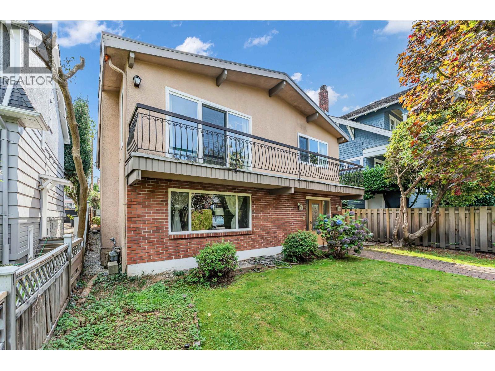 3636 W 18th Ave, Vancouver, BC V6S 1B2