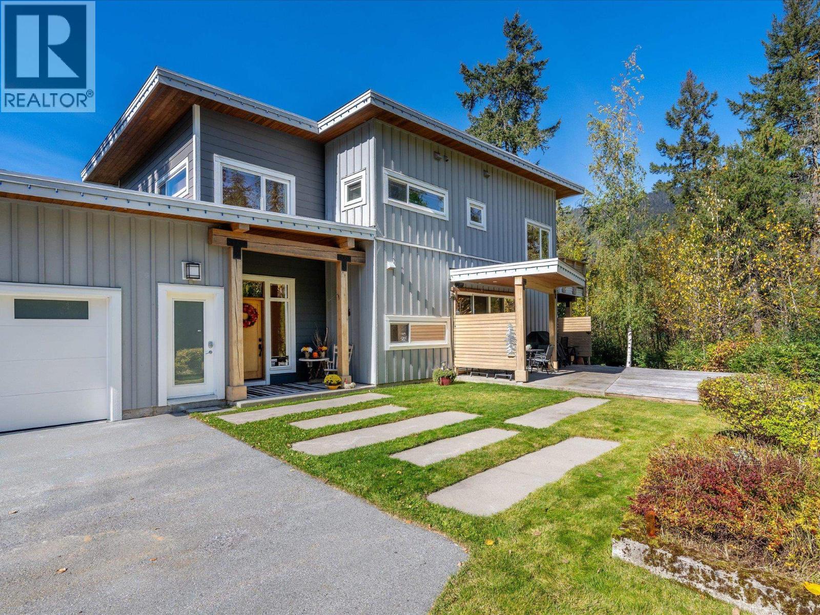 1087 Madeley Pl, Whistler, BC V8E 0K6