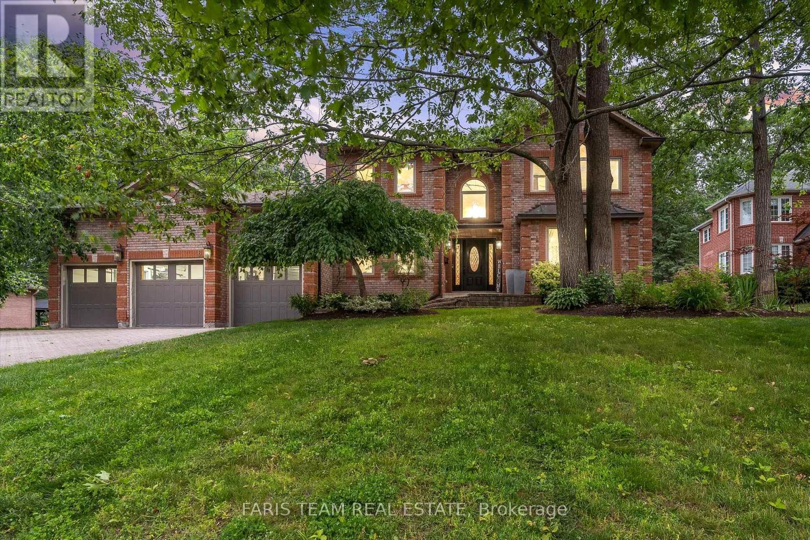 6 Alana Dr, Springwater, ON L4N 7K9