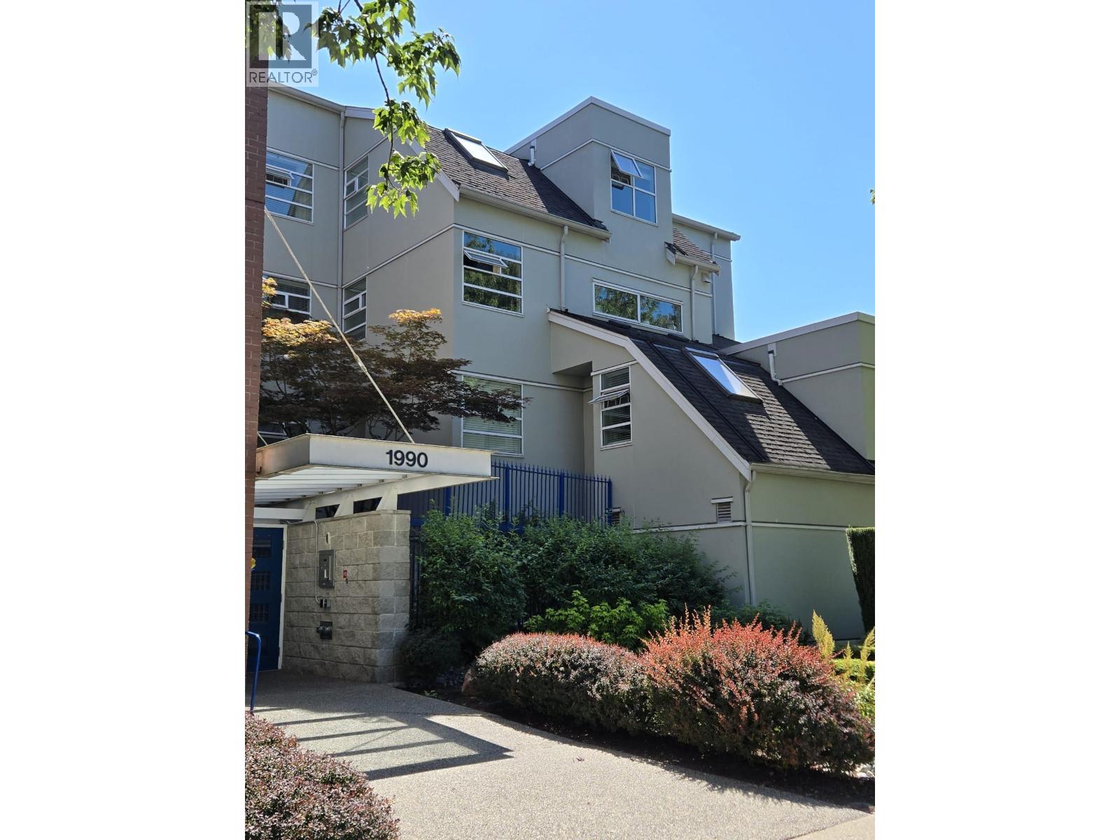 1990 SE Kent Avenue Unit 102, Vancouver, BC V5P 4X5
