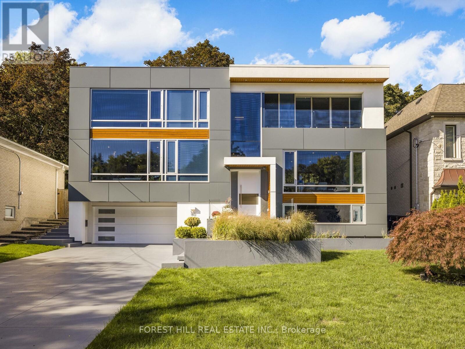 16 Viamede Cres, Toronto, ON M2K 2A8