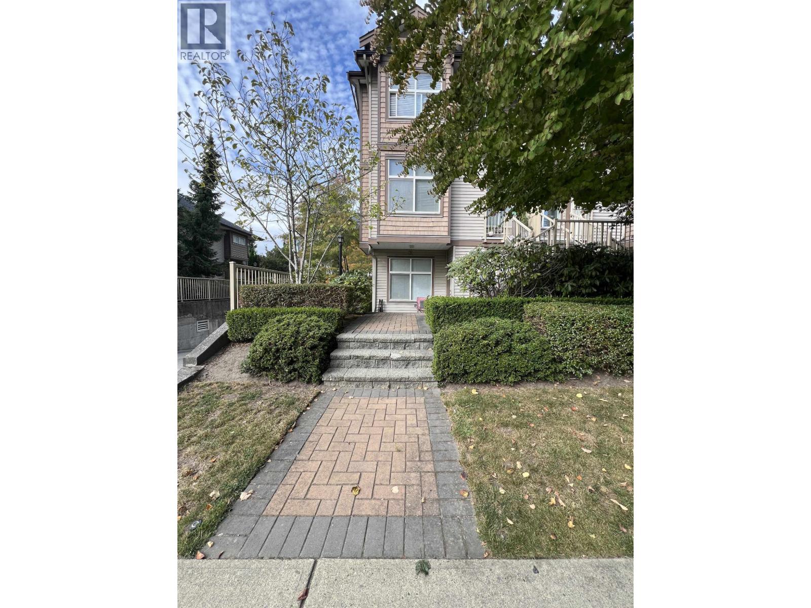 5155 Watling Street Unit 226, Burnaby, BC V5J 1W8