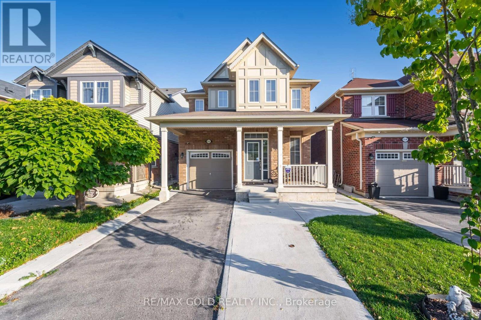 152 Vanhorne Close, Brampton, ON L7A 0G2