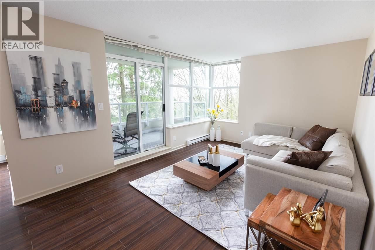 9232 University Crescent Unit 305, Burnaby, BC V5A 0A3